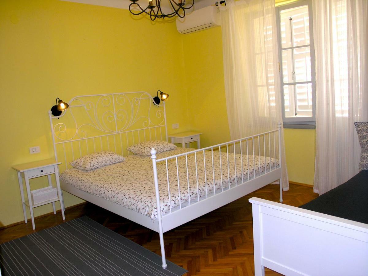 Holiday Home Lija Center Rab Town Eksteriør bilde